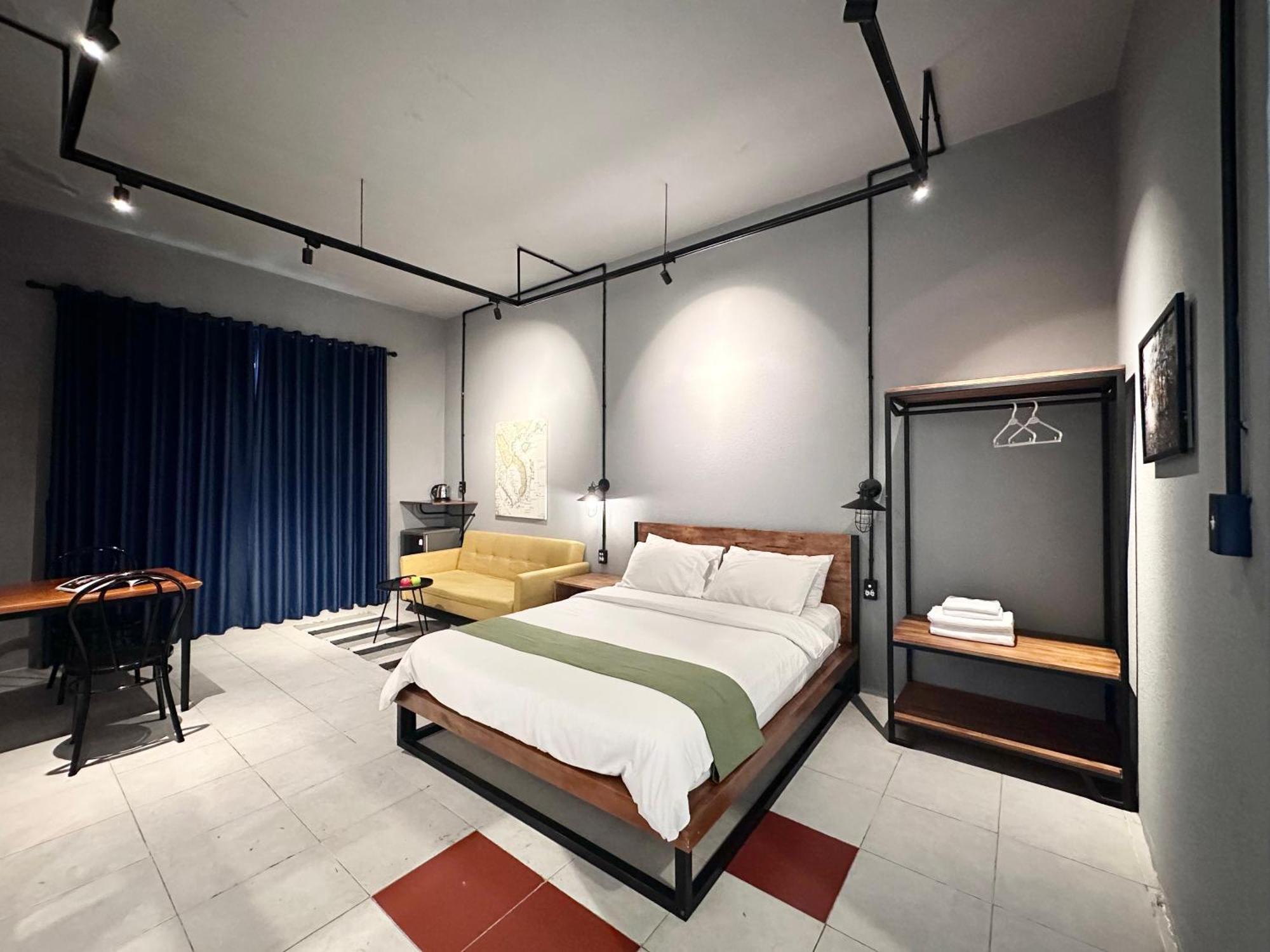 Circadian Industrial Studios On Nguyen Hue Хошимин Экстерьер фото