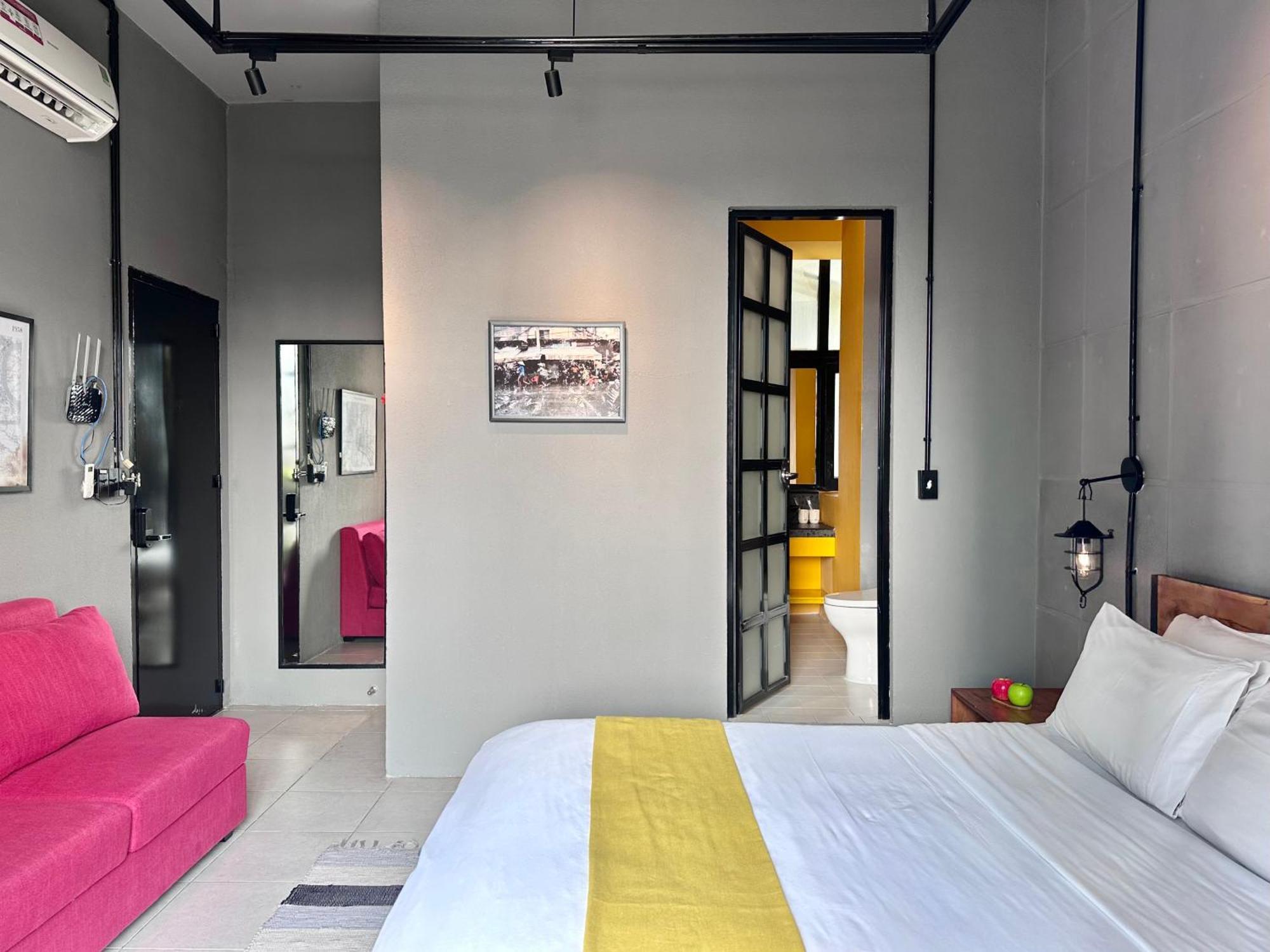 Circadian Industrial Studios On Nguyen Hue Хошимин Экстерьер фото