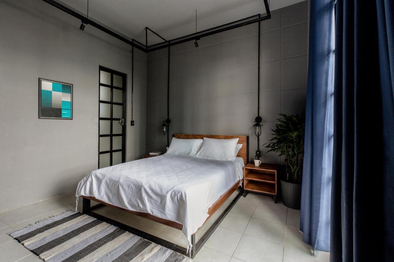 Circadian Industrial Studios On Nguyen Hue Хошимин Экстерьер фото