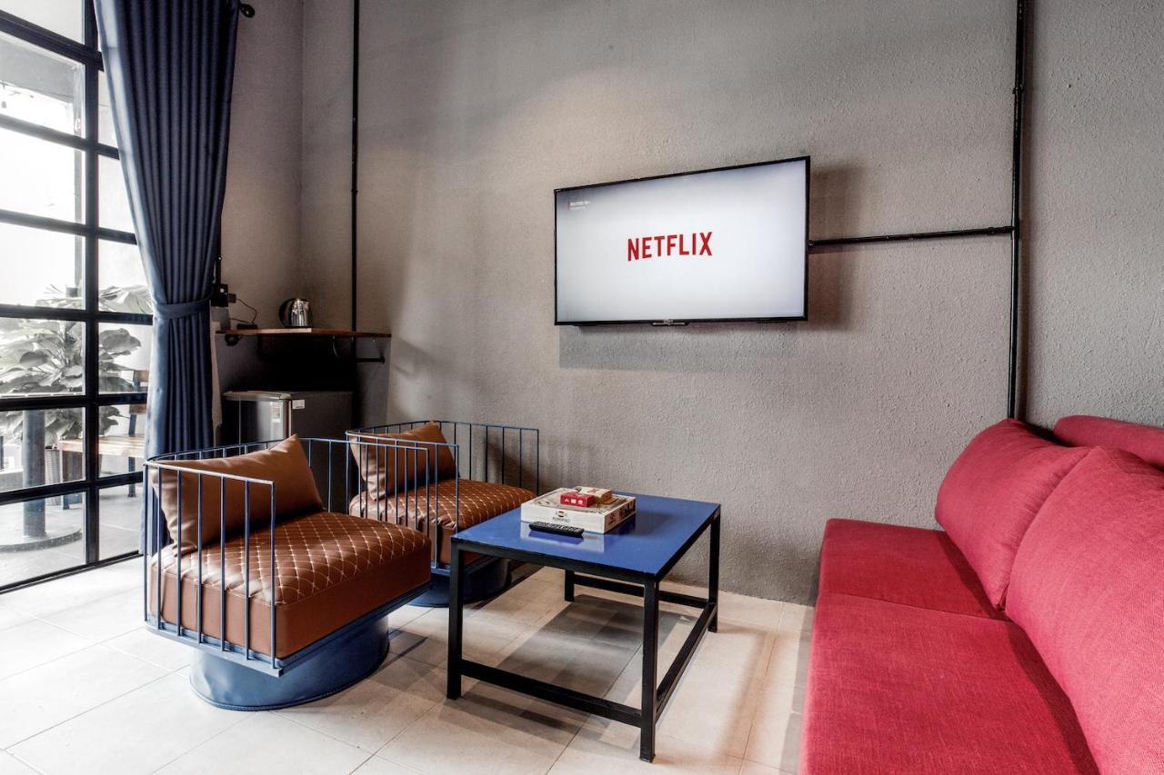 Circadian Industrial Studios On Nguyen Hue Хошимин Экстерьер фото
